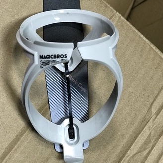 Giá đỡ bình nước nhựa xe đạp Magicbros