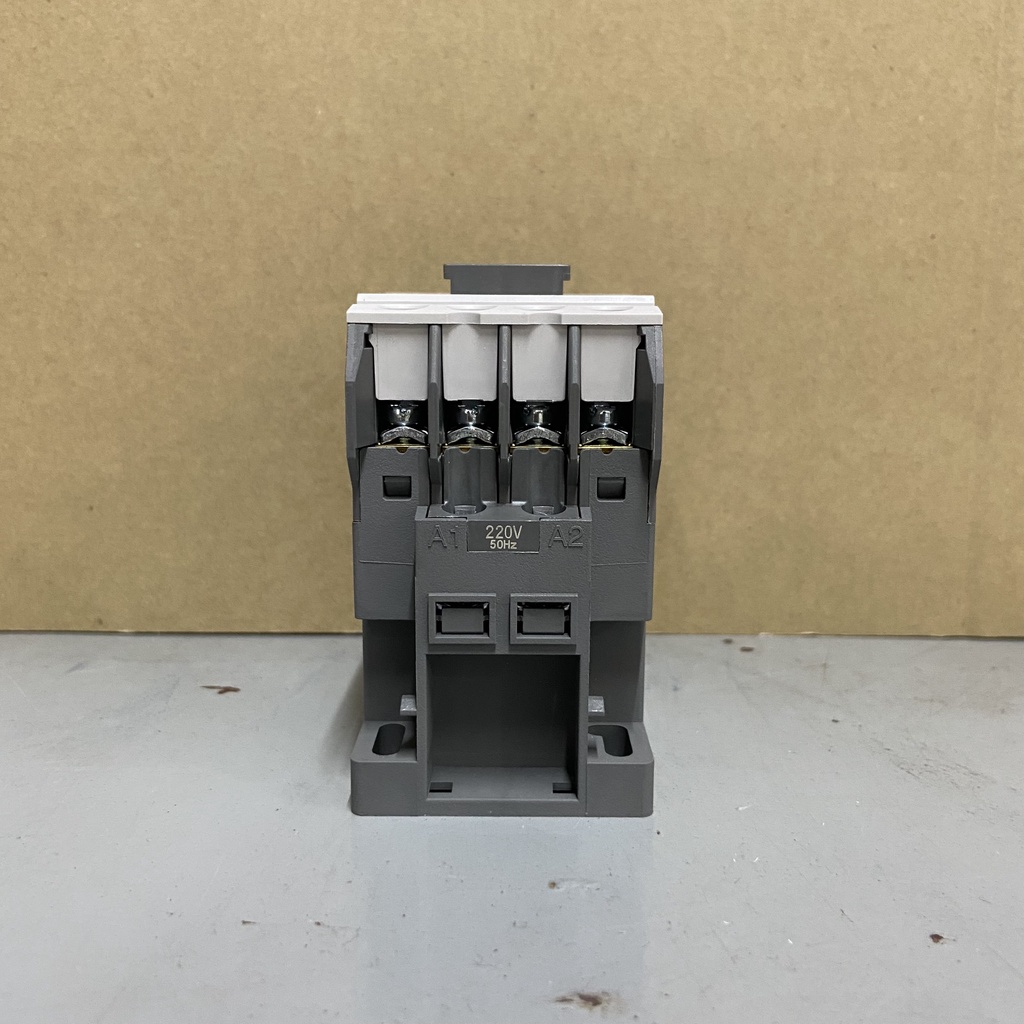 Khởi Động Từ Contactor LS chính hãng MC-6a 3P 6A Coil 220VAC