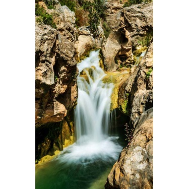 Tranh phong cảnh thác nước thiên nhiên tươi đẹp, điểm đến yên tĩnh, đầy thơ mộng, đổ xuống theo vách đá dựng đứng