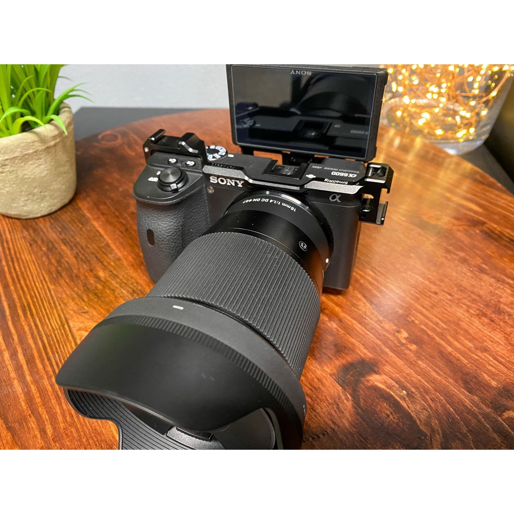 Ống kính Sigma 16mm F1.4 DC DN cho Sony E-Mount