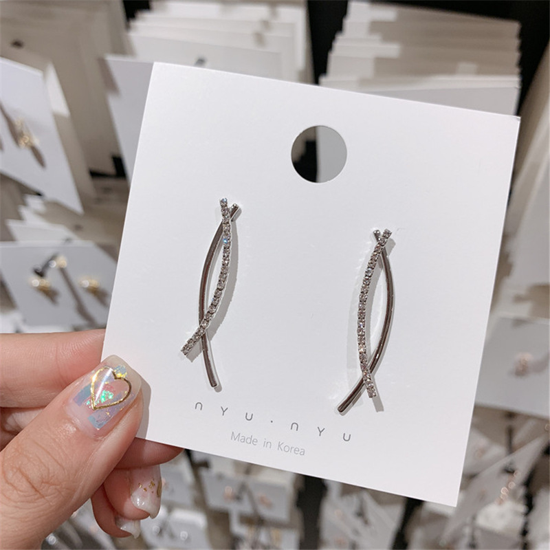 Đôi khuyên tai dáng dài đính hạt ngọc trai nhân tạo nhiều mẫu tùy chọn phong cách Hàn Quốc thời trang