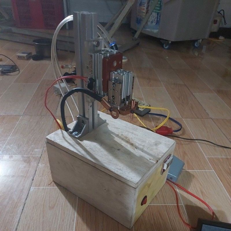 Máy hàn cell pin trụ dùng hơi