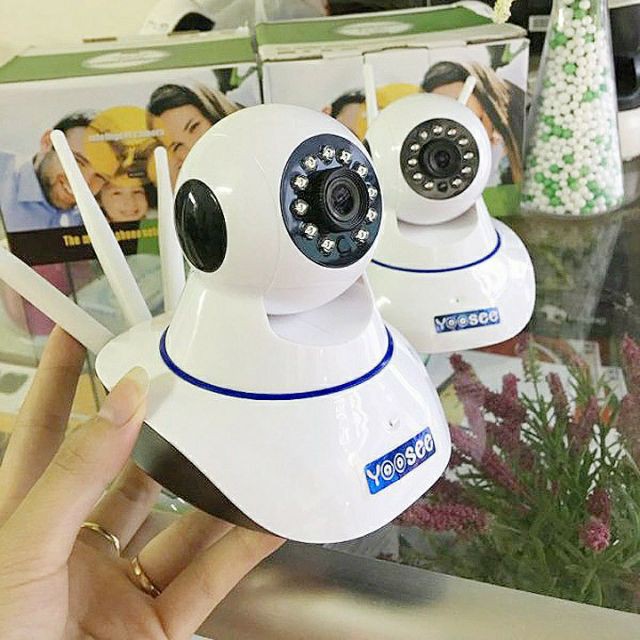 Camera 3 Râu Dùng Phần Mềm Yoosee Xoay 360 Độ Bắt Wifi Cực Khỏe(camera chưa có thẻ nhớ)