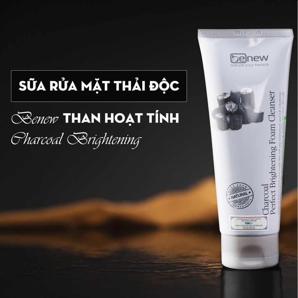 Sữa Rửa Mặt Cho Nam Tinh Chất Than Hoạt Tính Sạch Da, Xoá Thâm Mụn Benew Charcoal Brightening 160ml/ Hộp- CHÍNH HÃNG