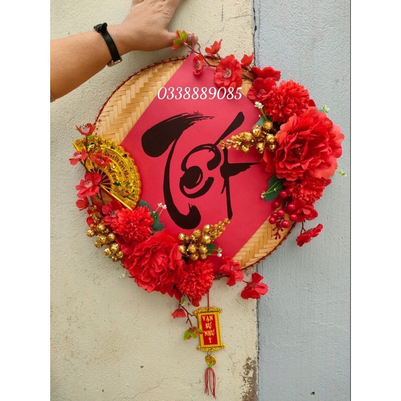 Mẹt tre trang trí Tết, chữ Xuân, quạt vàng, thỏi vàng đường kính 40cm, hàng cao cấp
