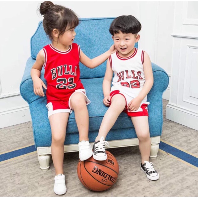 Set bóng rổ cho bé