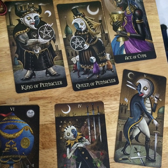 Bài Deviant Moon Tarot bản không viền