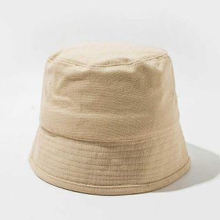 Mũ bucket sụp vành cá tính