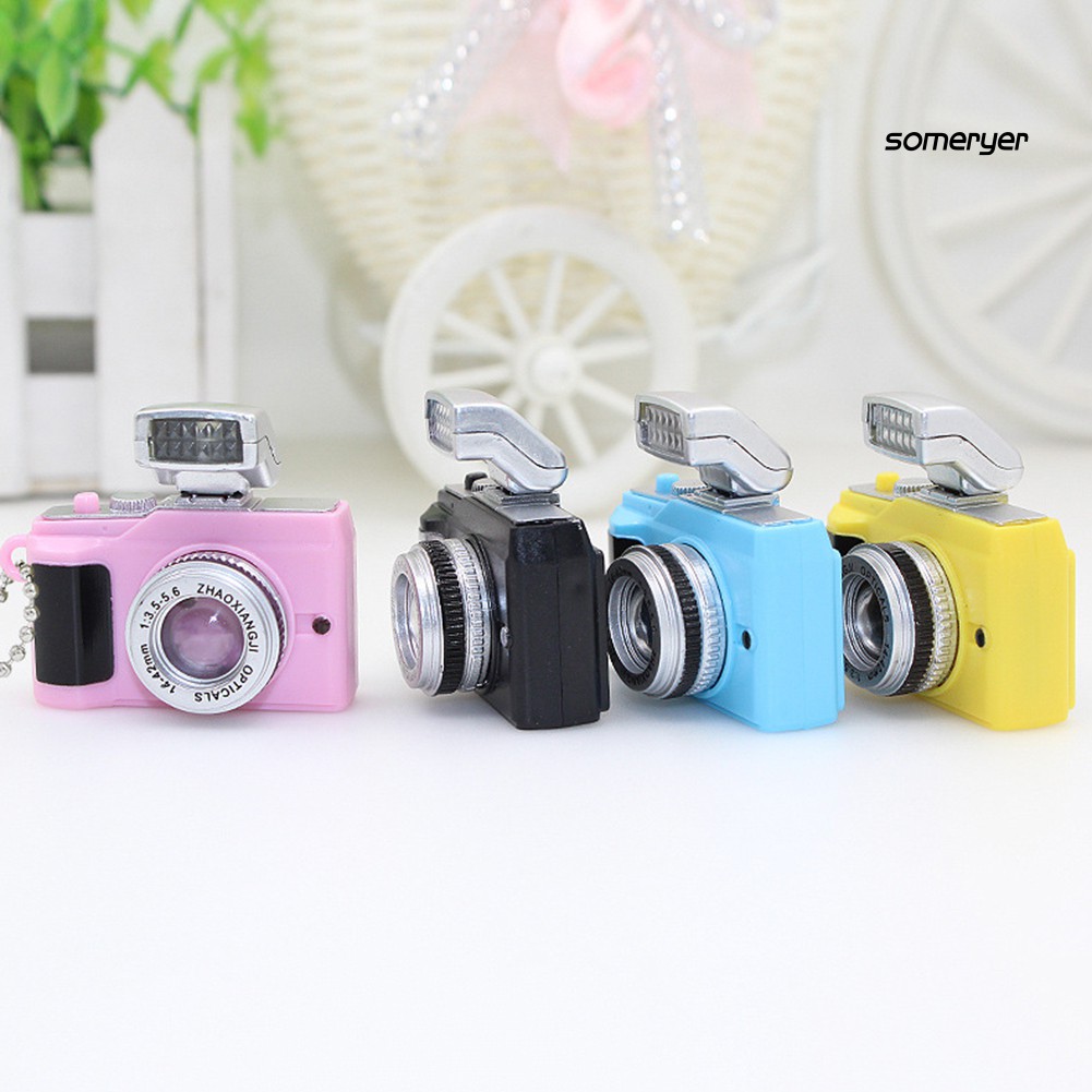 Móc Khóa Hình Máy Ảnh Mini Có Đèn Led Dễ Thương