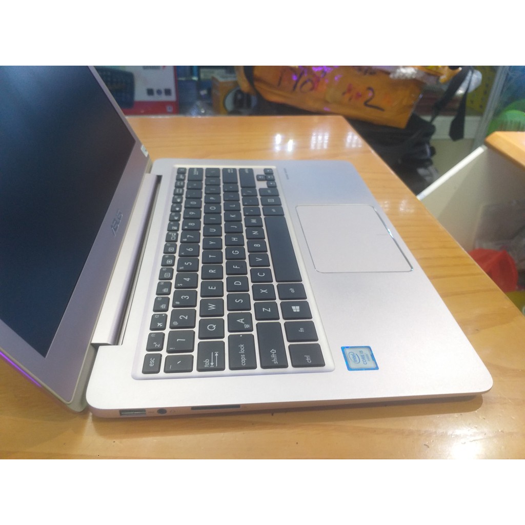 Laptop Asus Zenbook UX330UA ,Core i5 6200U / 8G / SSD 256G /Màn 13,3inh FHD | BigBuy360 - bigbuy360.vn