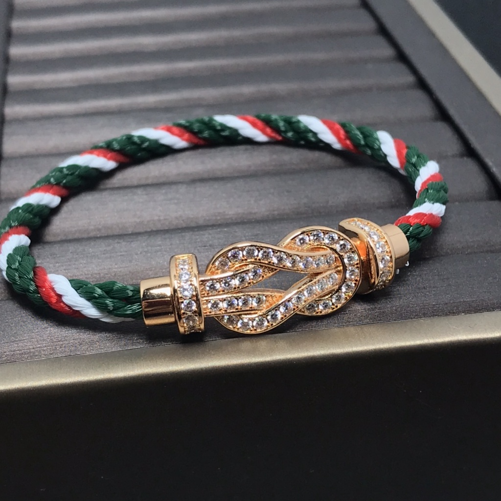 Vòng Tay Nhiều Màu Sắc Đa Dạng Cho Cặp Đôi