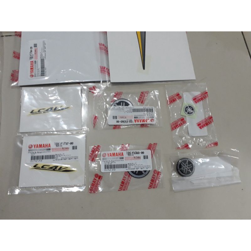 Bộ tem trắng đen RC 2008 Yamaha