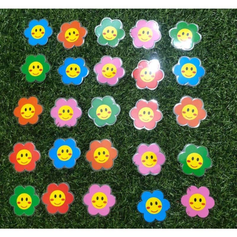 Hoa nam châm 5cm đính bảng