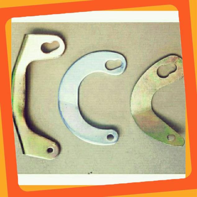 Chữ C chống giữa | móng ngựa