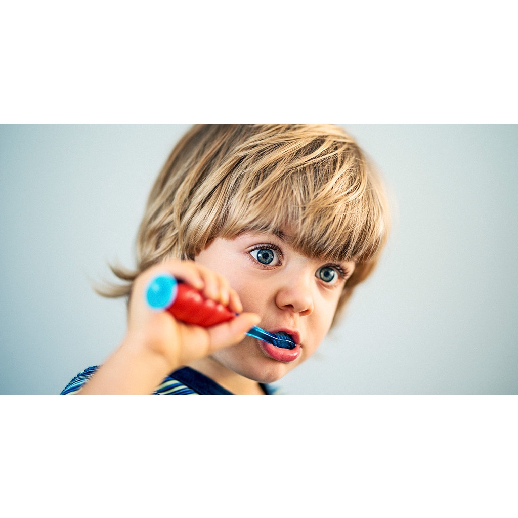 KEM ĐÁNH RĂNG CHO BÉ - HẠT LẤP LÁNH Crest Kids' Toothpaste, Sparkle Fun, 130g (4.6 oz)