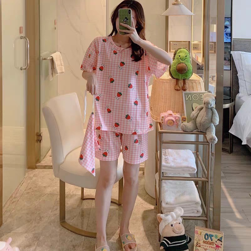 BỘ ĐỒ NGỦ CARO HÌNH DÂU TÂY CHÚ GẤU CUTE MÀU HỒNG - BỘ MẶC NHÀ MÀU BE HÌNH XƯƠNG RỒNG ULZZANG GIÁ RẺ | BigBuy360 - bigbuy360.vn