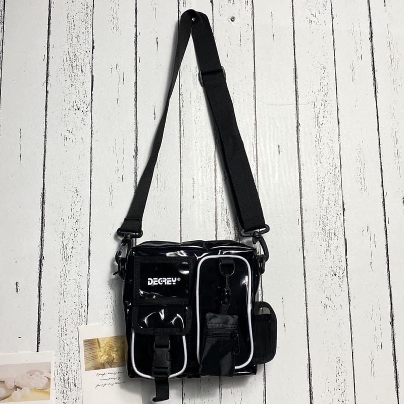 Túi Đeo Chéo Degrey Hologram Cao Cấp 2810 Clothes Shop Phong Cách Unisex Chất Dù Chống Nước | BigBuy360 - bigbuy360.vn