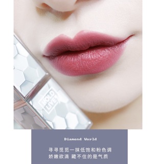 Set 5 thỏi son Hold Live Future Space