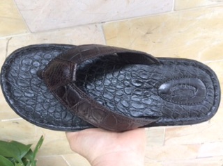 Dép Da Cá Sấu  Size 42 & 43 Màu Nâu Đất