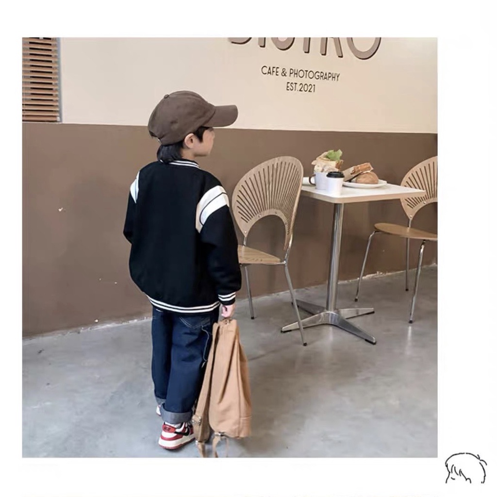 Áo khoác Bomber chữ C cho bé A905