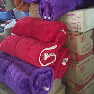 Thảm nỉ nhung trải giường 1m8