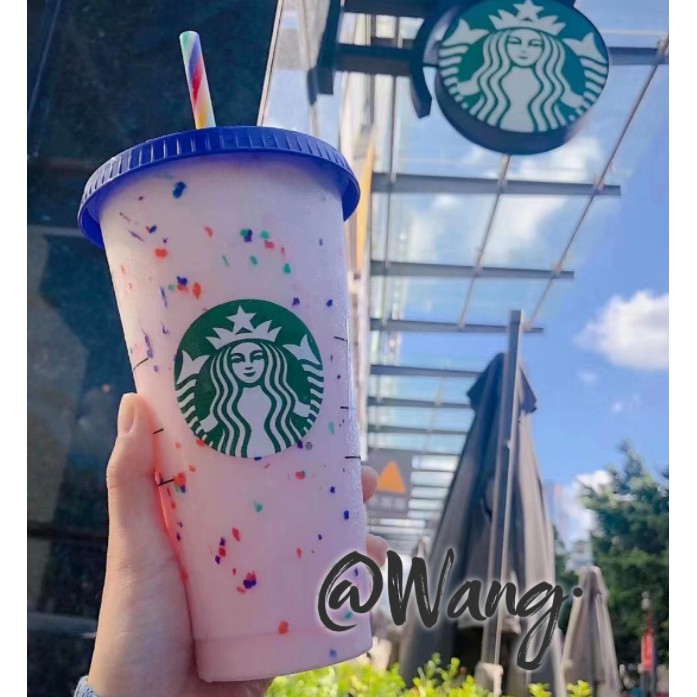 Ly nhựa 24oz / 710ml  Starbucks có thể đổi màu và tái sử dụng kèm nắp đậy và ống hút