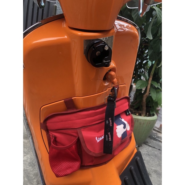 Móc treo vespa
