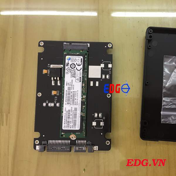 Khay chuyển  cổng M2 SSD sang cổng có chuẩn cắm SATA 2.5