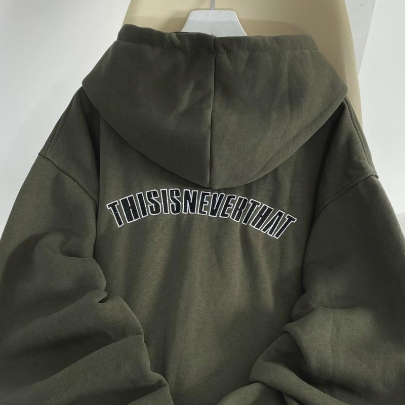 (Sẵn) Áo Khoác dây kéo Form rộng chữ thêu THIS Neverthat unisex  (nam nữ mặc được) 2t clothes