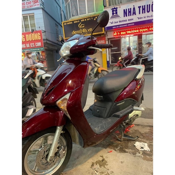 Decal màu đỏ mận 3 lớp, Chuyên dán trang trí đổi màu ô tô xe máy...