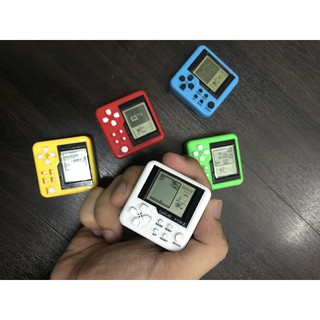 Móc khoá máy chơi game siêu nhỏ