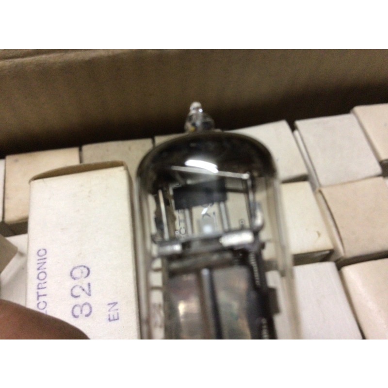 Bóng đèn điện tử cv329 -