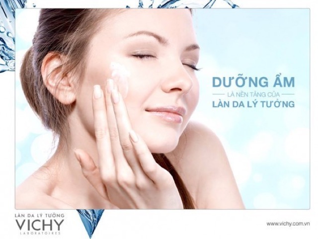 Kem Dưỡng Ẩm Vichy Aqualia Thermal 15ml cung cấp ẩm 48h