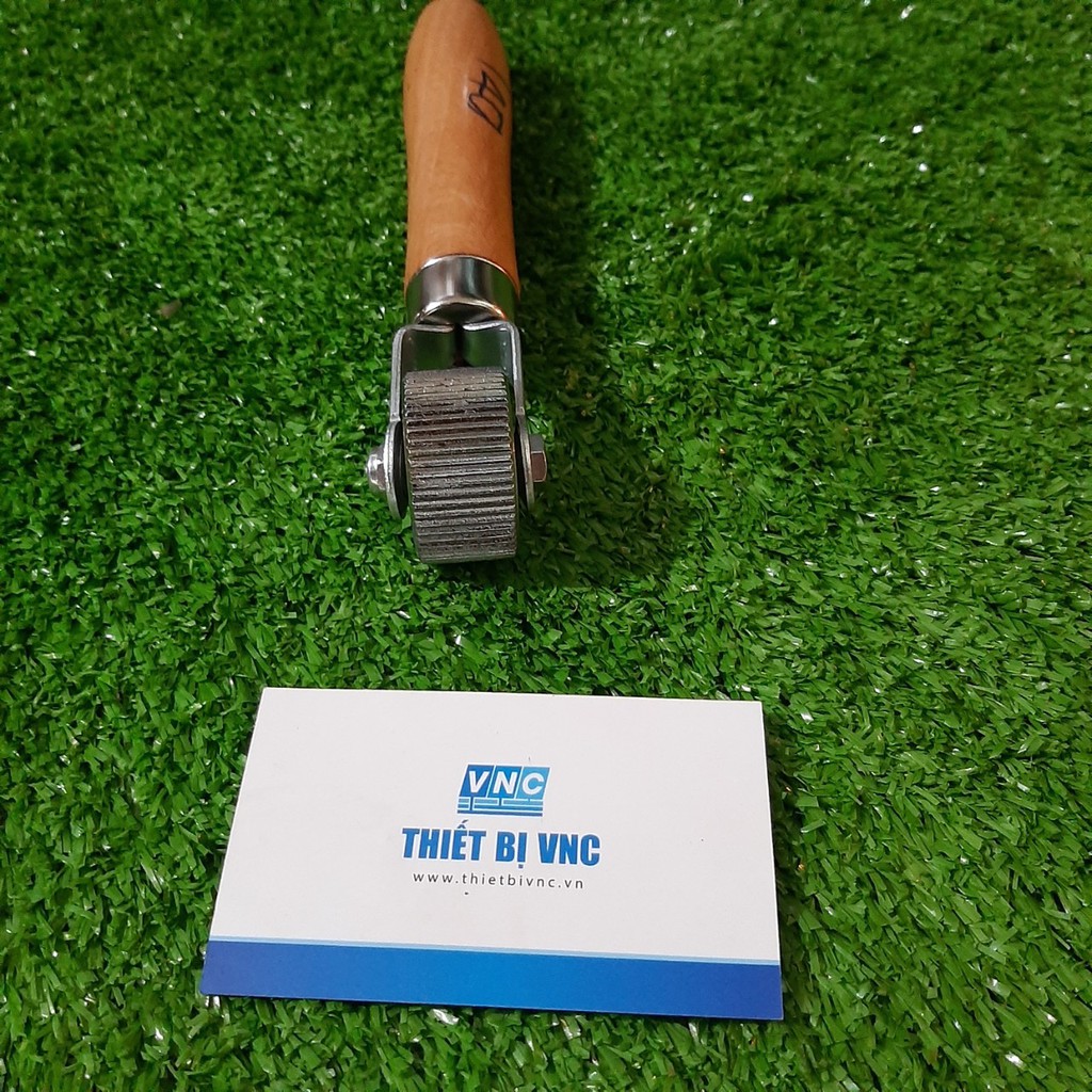 Con lăn lốp xe ô tô chuyên dụng 20mm