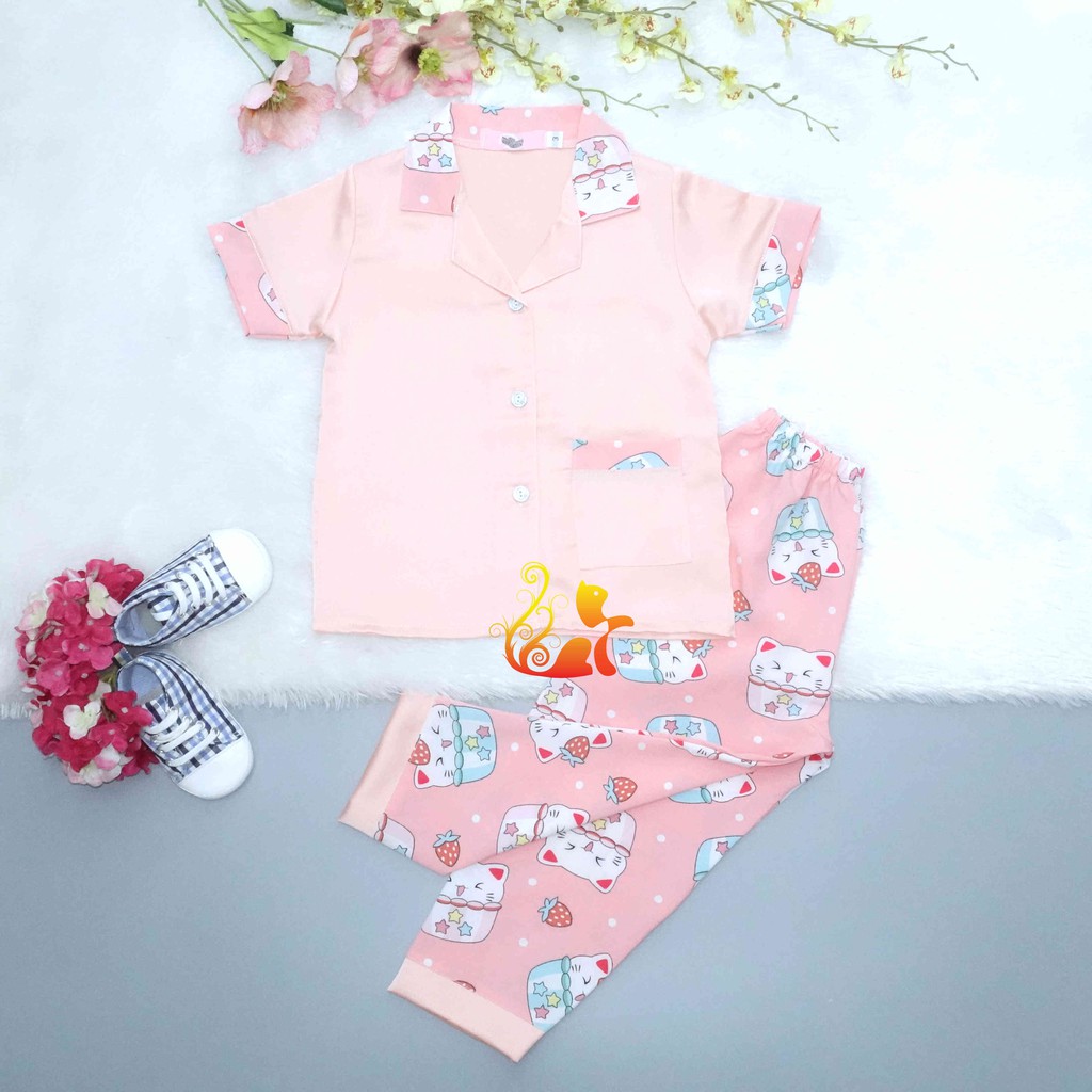 Đồ Bộ Pijama Satin &quot;Mèo dâu &quot; Áo Phối Trơn Quần Dài Cho Bé - Từ 12kg - 42kg.