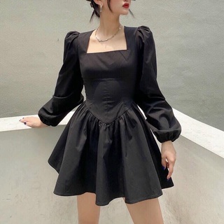 Đầm cổ vuông sang chảnh