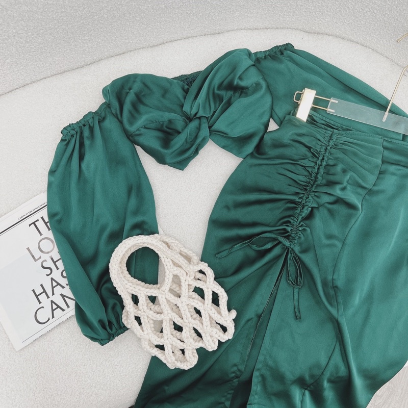 SET ÁO XOĂN RỚT VAI TAY DÀI + CHÂN VÁY MIDI RÚT XẺ XANH