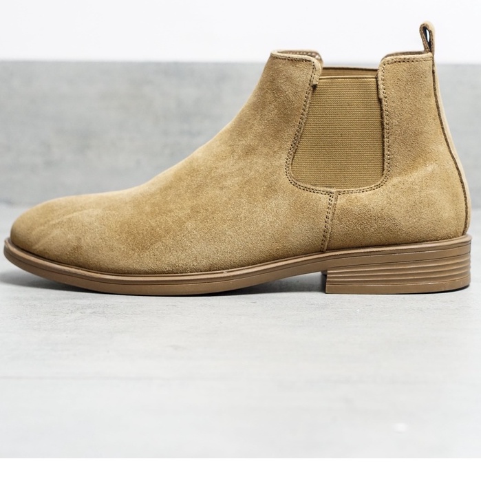 BOOT NAM chelsea cổ lửng có hai màu ,da thật mũi tròn