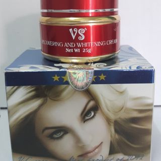 Kem VS nám chống lão hóa