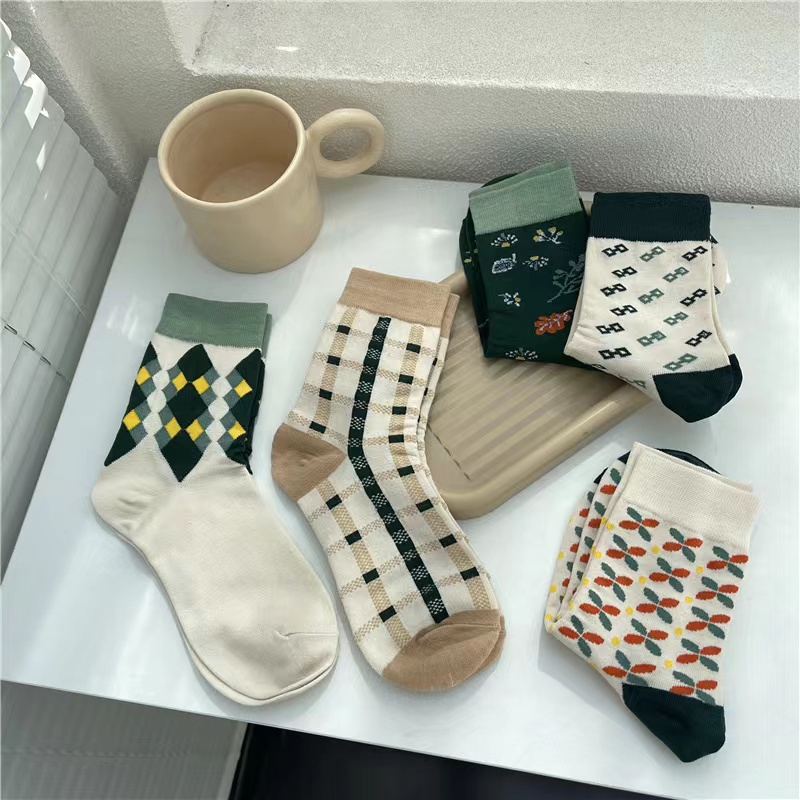 Vớ tất unisex họa tiết chéo, sọc hoa xanh cổ cao