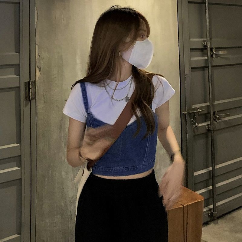 Áo yếm 2 dây bò jean kiểu dáng cơ bản Sherry Cabinet