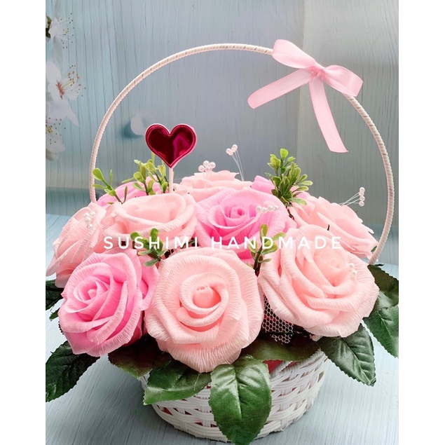 - Lẵng hoa Hồng giấy 11 bông- Hồng phấn