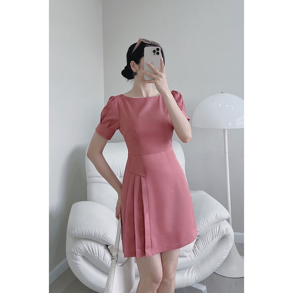 Đầm VIENNE TRAN Tay Bồng Dáng Xòe V63R22H012