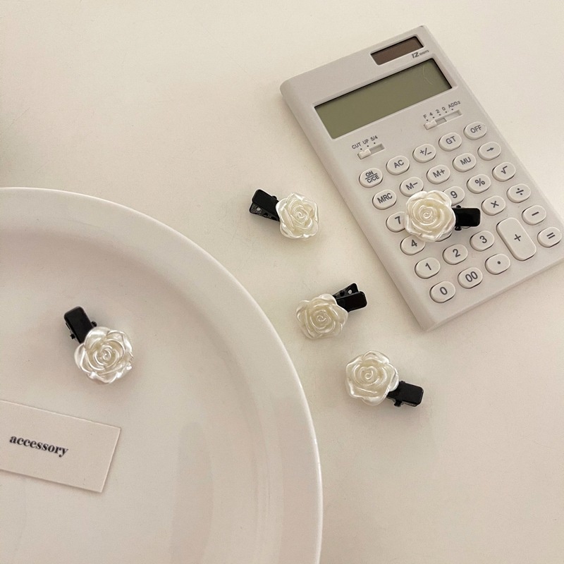 Kẹp tóc Hàn Quốc hoa hồng trắng mini xinh xắn cho nữ (1 cái)