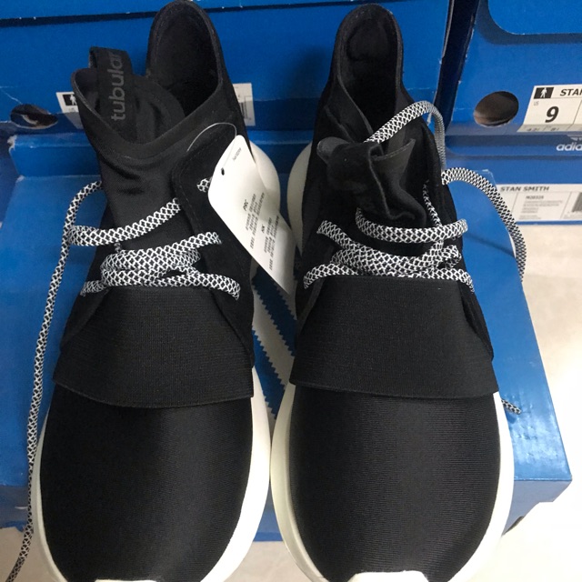 Giày adidas tubular