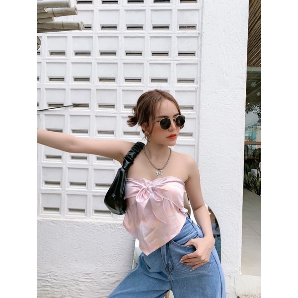 Áo lụa cột nơ hồng
