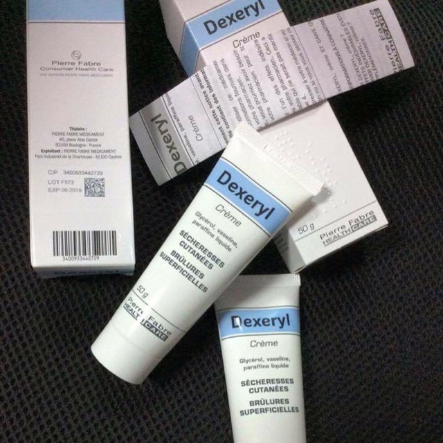 Kem dưỡng da trị nẻ, chàm sữa Dexeryl