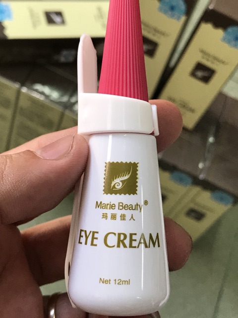 Keo dán mi loại 1