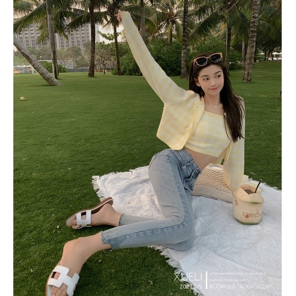 Porozi  Set áo khoác cardigan dệt kim dáng ngắn phối áo hai dây phong cách Hàn quốc xinh xắn cho nữ