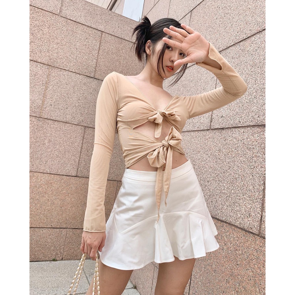 Áo croptop hở ngực cột nơ tay dài vải lưới dẻo - Pie Mesh Top